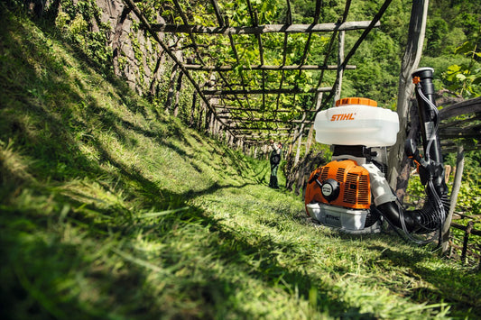 STIHL SR 450 Gas Backpack Sprayer 3.9 HP 14L Mist Blower Duster