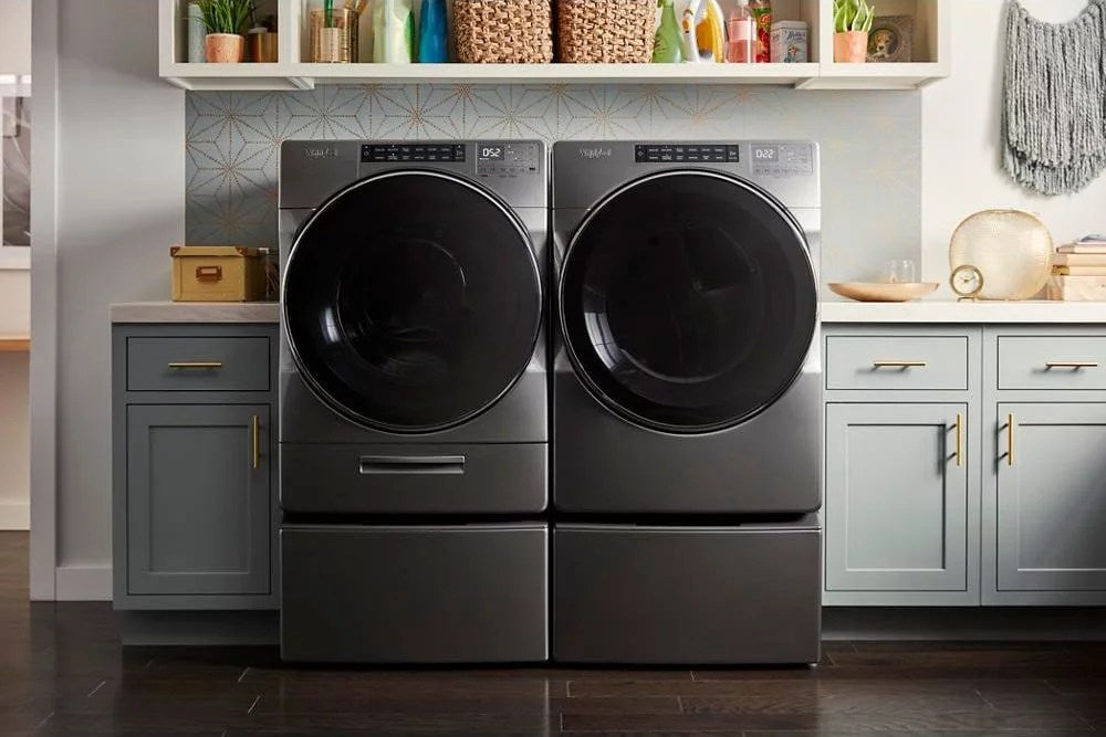 Whirlpool – 4.5 Cu. Ft. High Efficiency Stackable Front Load Washer with Steam and Load & Go XL Dispenser – Chrome shadow
