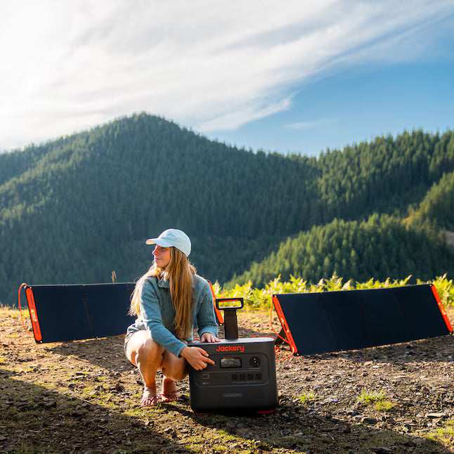 Jackery Explorer 3000 Pro Solar Generator 3024Wh 3000 Watts Portable Power Station 200W Solar Panel Included