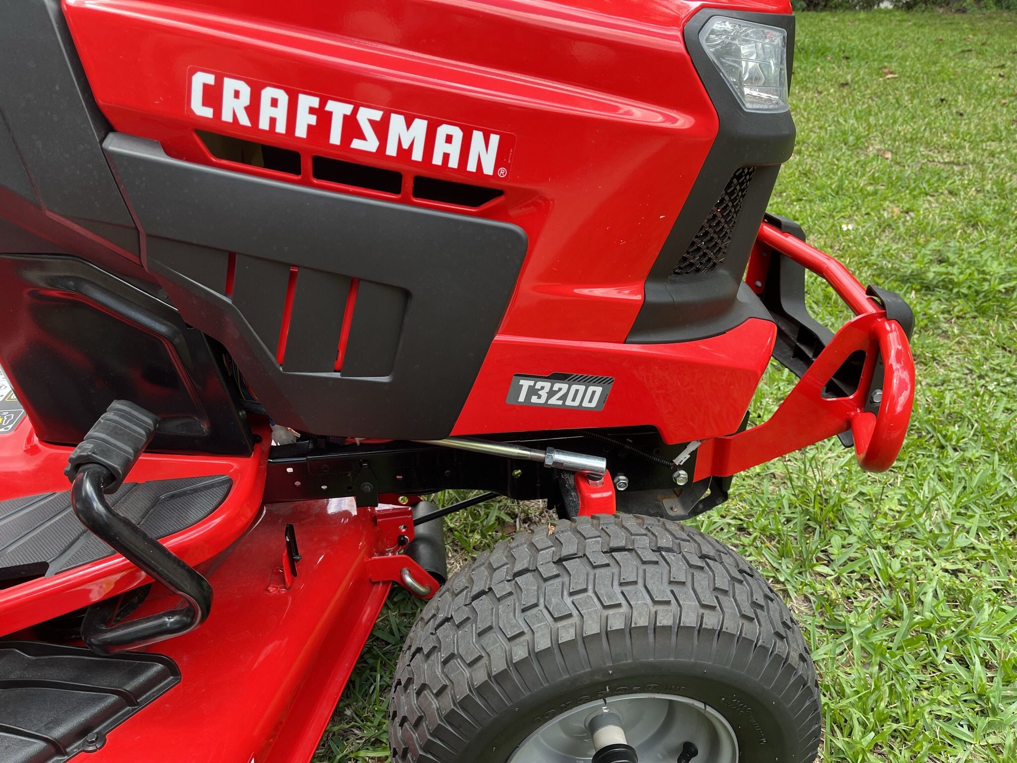 Craftsman T2400 Riding Lawn Mower 23 HP Kohler V Twin Engine 46 Inch Deck Hydrostatic Transmission
