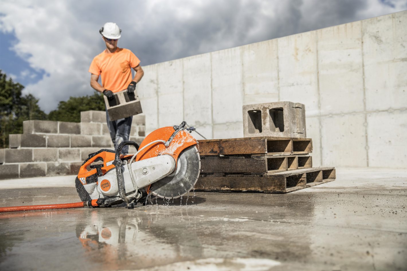 STIHL TS 420 Gas Cut-Off Machine 14″ Concrete Saw 4.4 HP