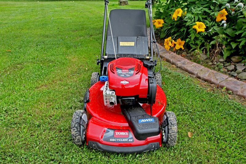 Toro 22 Inch Recycler Personal Pace All Wheel Drive Lawn Mower 163cc Briggs Stratton 725 EXi